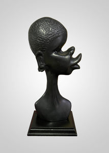 African Face Statue